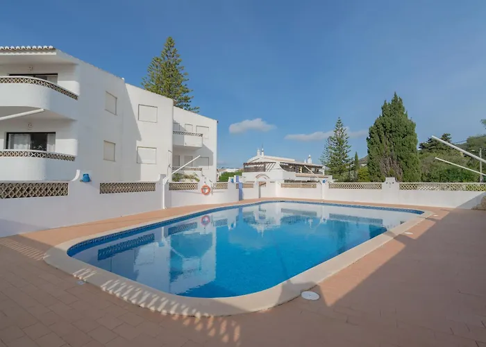 5 Bedroom House In Luz, Lagos Luz