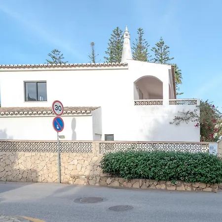 5 Bedroom House In Luz, Lagos