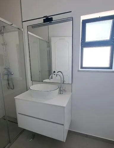 5 Bedroom House In Luz, Lagos Casa de Férias *