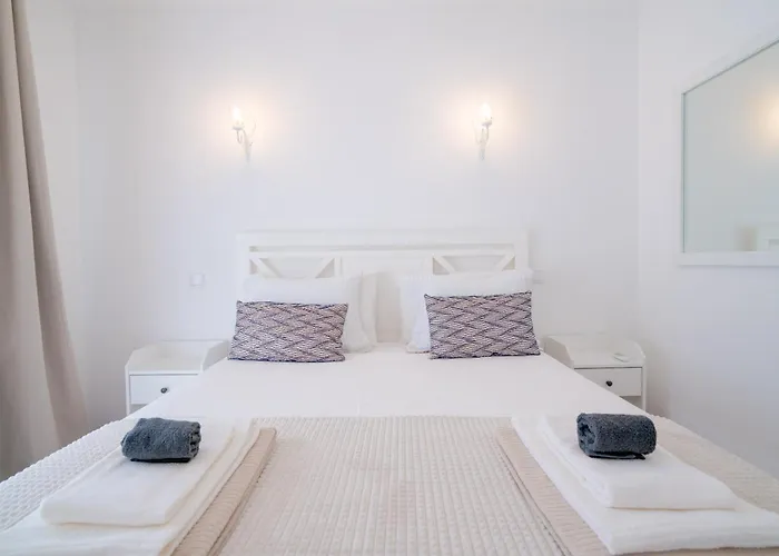 5 Bedroom House In Luz, Lagos