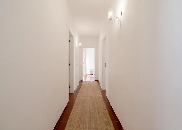 5 Bedroom House In Luz, Lagos Casa de Férias *
