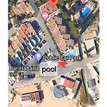 5 Bedroom House In Luz, Lagos 펜션