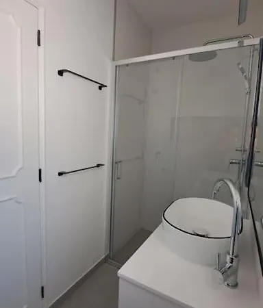 5 Bedroom House In Luz, Lagos Сasa de vacaciones Luz